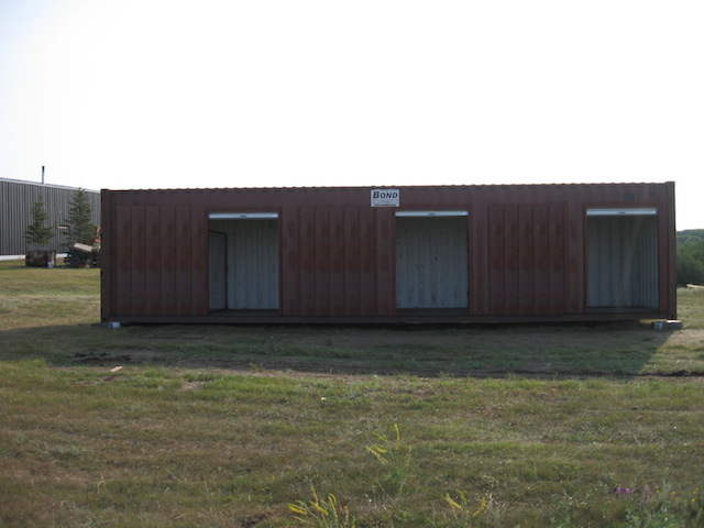 3 door each side container front.JPG