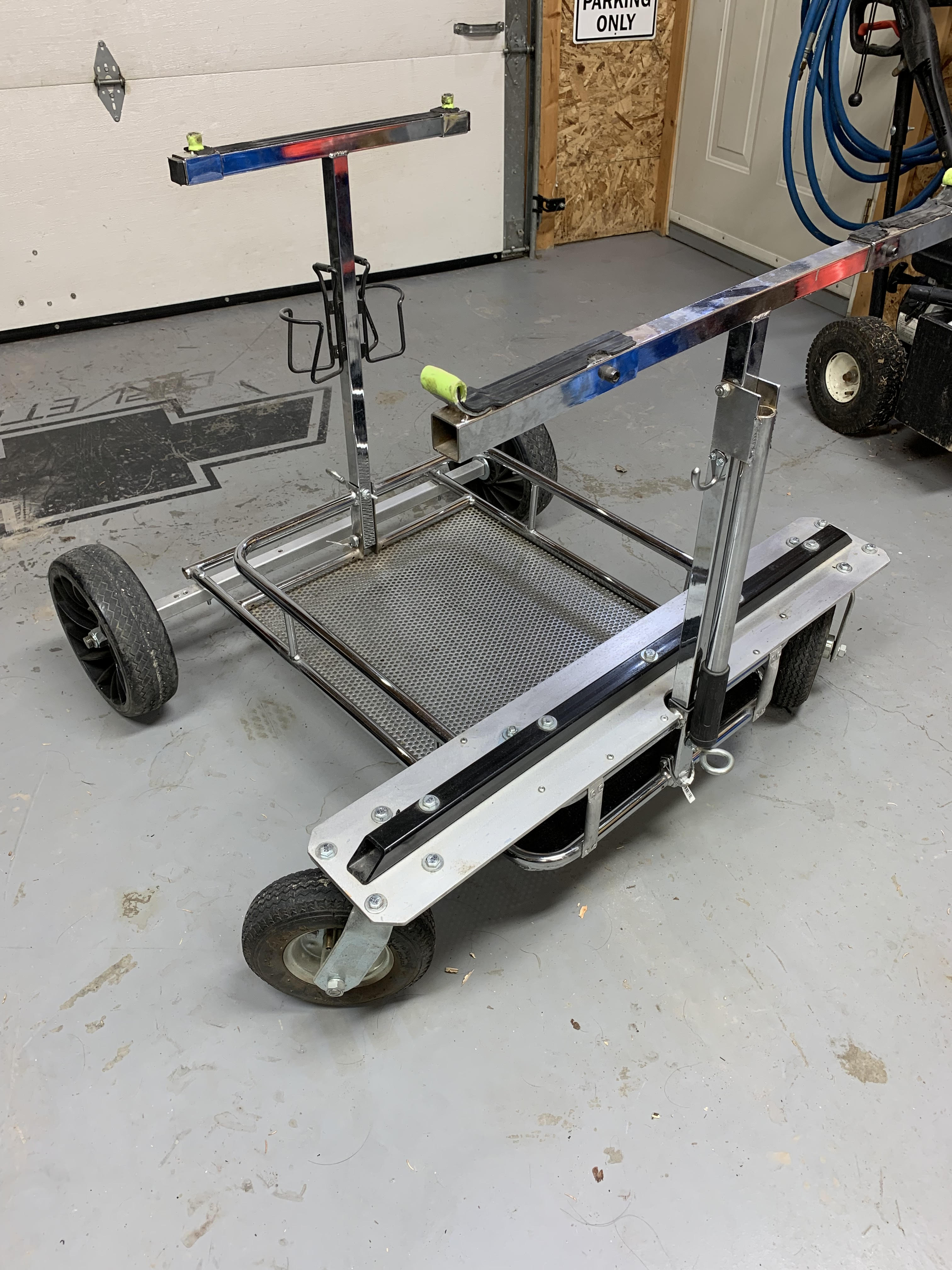 Kart stand.jpg